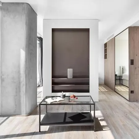Apartamento Amazing Central Studio With Balcony & Gym 2 *